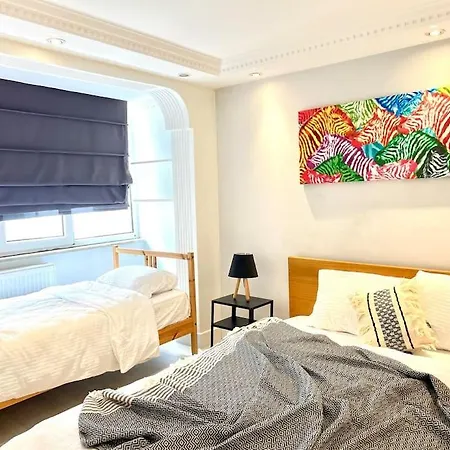 Wonder Homes- Spacious Dublex, 5br, 2ba, Terrace アパート *