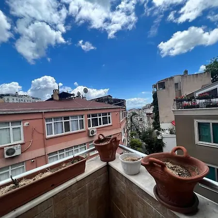 アパート Wonder Homes- Spacious Dublex, 5br, 2ba, Terrace イスタンブール