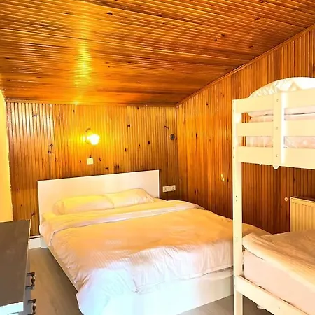Wonder Homes- Spacious Dublex, 5br, 2ba, Terrace * イスタンブール