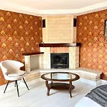 شقة Wonder Homes- Spacious Dublex, 5br, 2ba, Terrace