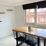 Wonder Homes- Spacious Dublex, 5br, 2ba, Terrace 公寓