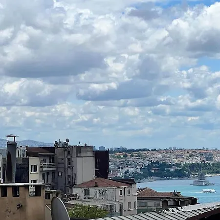 Wonder Homes- Spacious Dublex, 5br, 2ba, Terrace Istambul